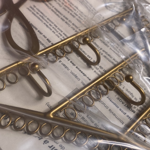 Pottery Barn Teen Gold Tone Metal Wire Wall “You are gold” text Jewelry Display - Picture 14 of 16